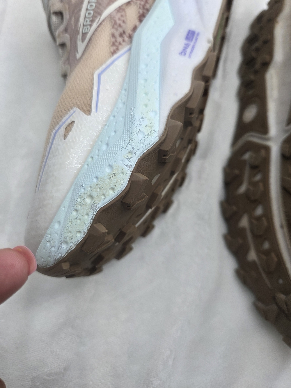 Brooks Caldera 7 Women’s Size 11 Chateau Grey White Sand Trail Running Shoes - Picture 8 of 10